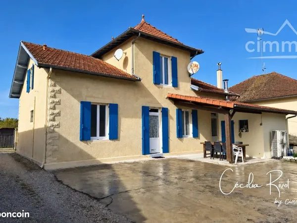 Maison 7 pièces 148 m²