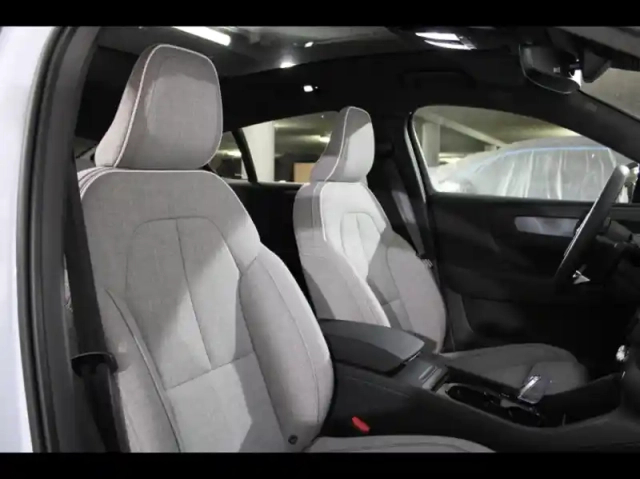 Volvo C40 recharge extended range 252ch ultimate — photo 30
