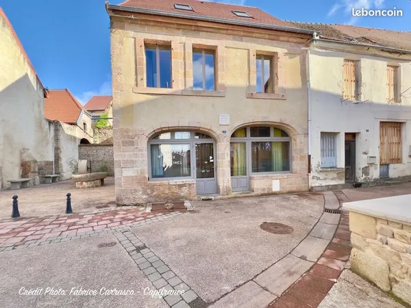 Maison 4 pièces 227 m²