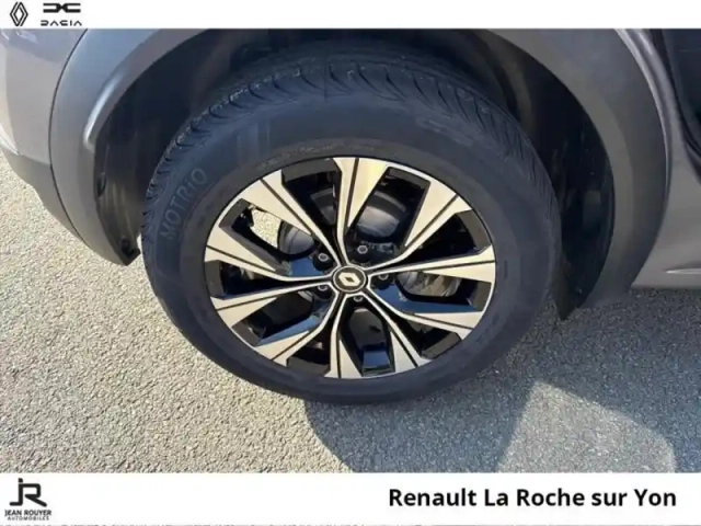 Renault Captur 1.0 tce 90ch evolution — photo 8