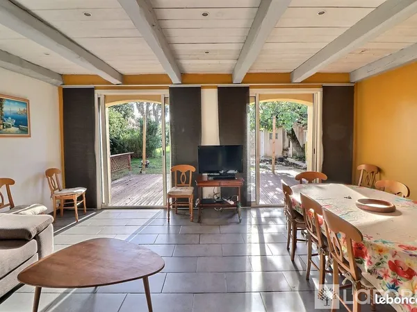 Propriété 4 pièces 100 m²