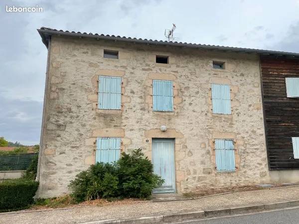 À louer - T3 duplex 57 m² avec garage privatif - Saint-Jouvent