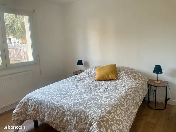 Chambre avec salle de bain - proche centre