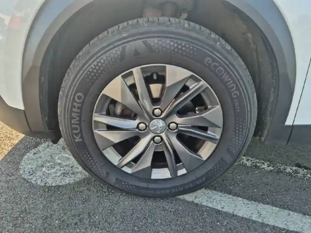 Peugeot 2008 puretech 100 s&amp;s bvm6 — photo 34