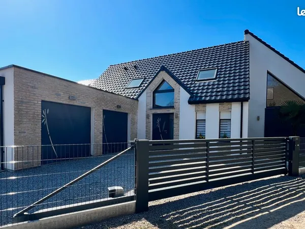 Villa . 7 p. 180 m2