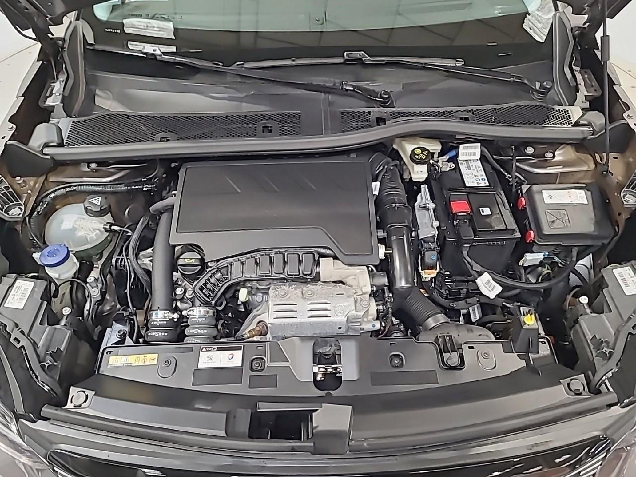 Peugeot 2008 puretech 130 s&s eat8 roadtrip — photo 15