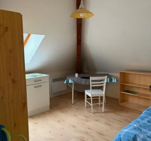 Chambre de 14m2 à louer sur Coublevie