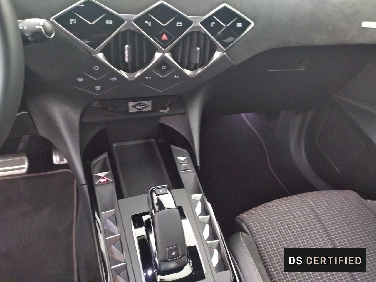 Ds Ds 3 crossback puretech 155 eat8 performance line+ — photo 21
