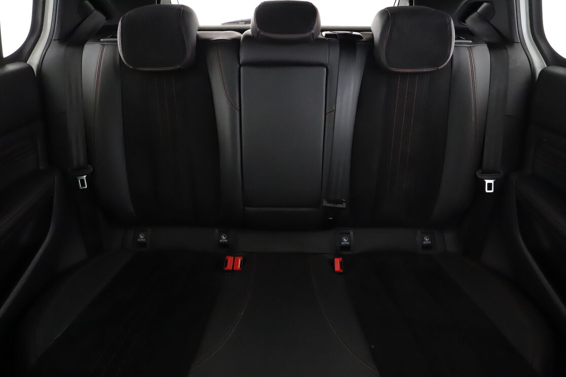 Peugeot 308 1.6 THP GT — photo 14