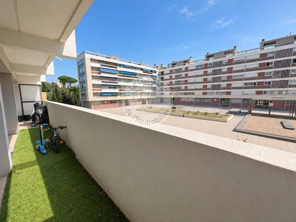 LA BRUYERE : T4/5 DE 98,28 M2 LUMINEUX AVEC BALCON