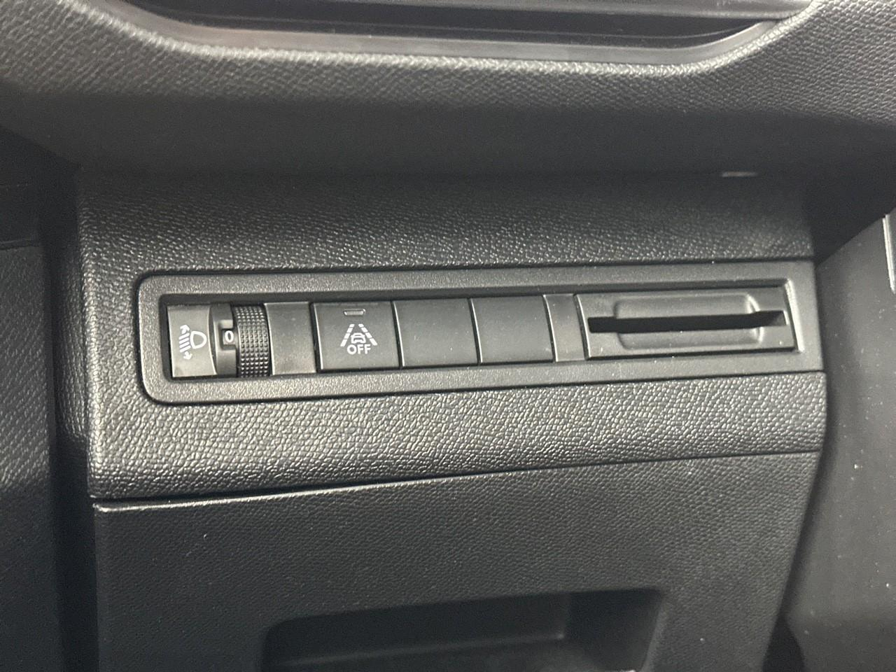 Peugeot 3008 puretech 130ch s&s eat8 style — photo 16