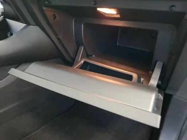 Renault Captur tce 90 — photo 28
