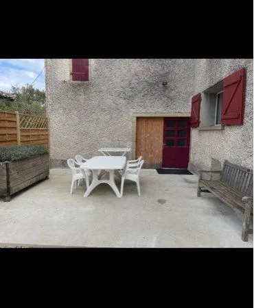 Petite maison à louer à l'année