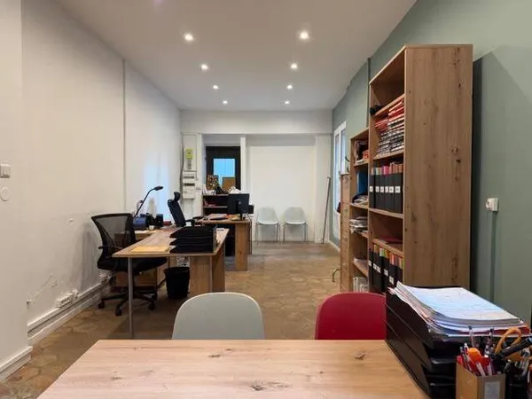 Local 33 m²
