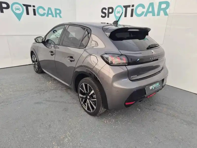 Peugeot 208 puretech 100 s&amp;s eat8 — photo 22