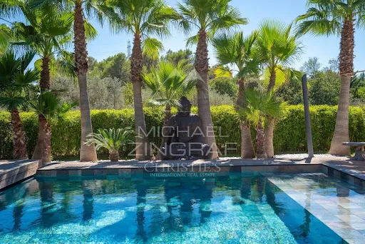 Villa 5 pièces 201 m²