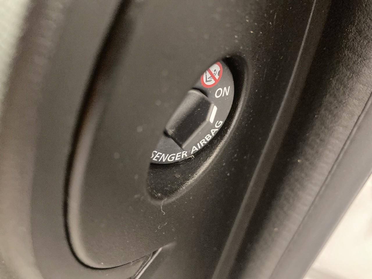 Renault Twingo iii tce 95 edc signature — photo 24