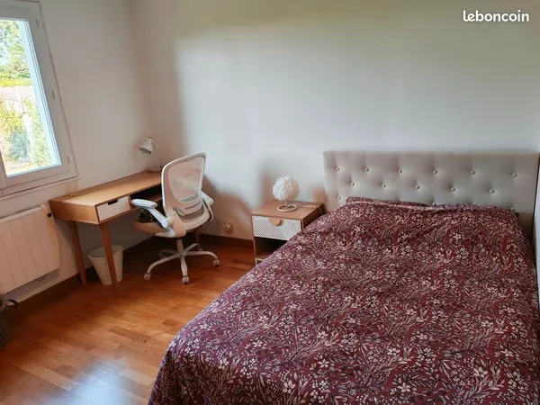 Chambre meublée proche UNIVERSITÉ CHU CNRS BRGM INRAR