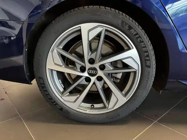 Audi A4 avant 35 tfsi 150 s tronic 7 — photo 34