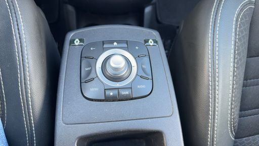 Renault Grand Scenic 1.6 dCi 130 - Bose Edition – 2015 – 131155 km – Diesel – Boîte Manuelle — photo 8