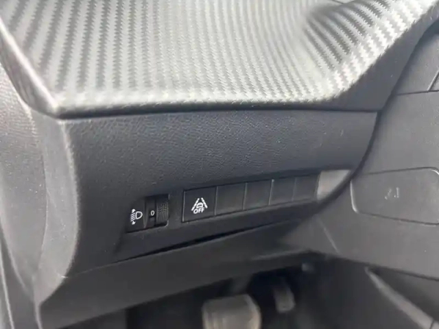 Peugeot 208 electrique 50 kwh 136ch — photo 46
