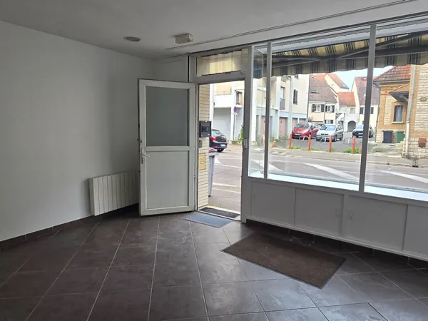 Local commercial 2 pièces 40 m²