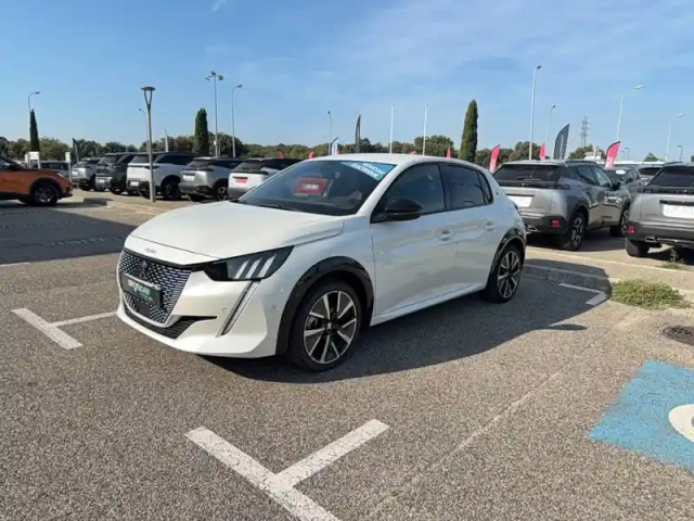 Peugeot 208 electrique 50 kwh 136ch