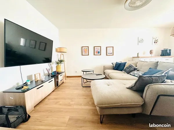 Beau t2 meublé - proche centre ville