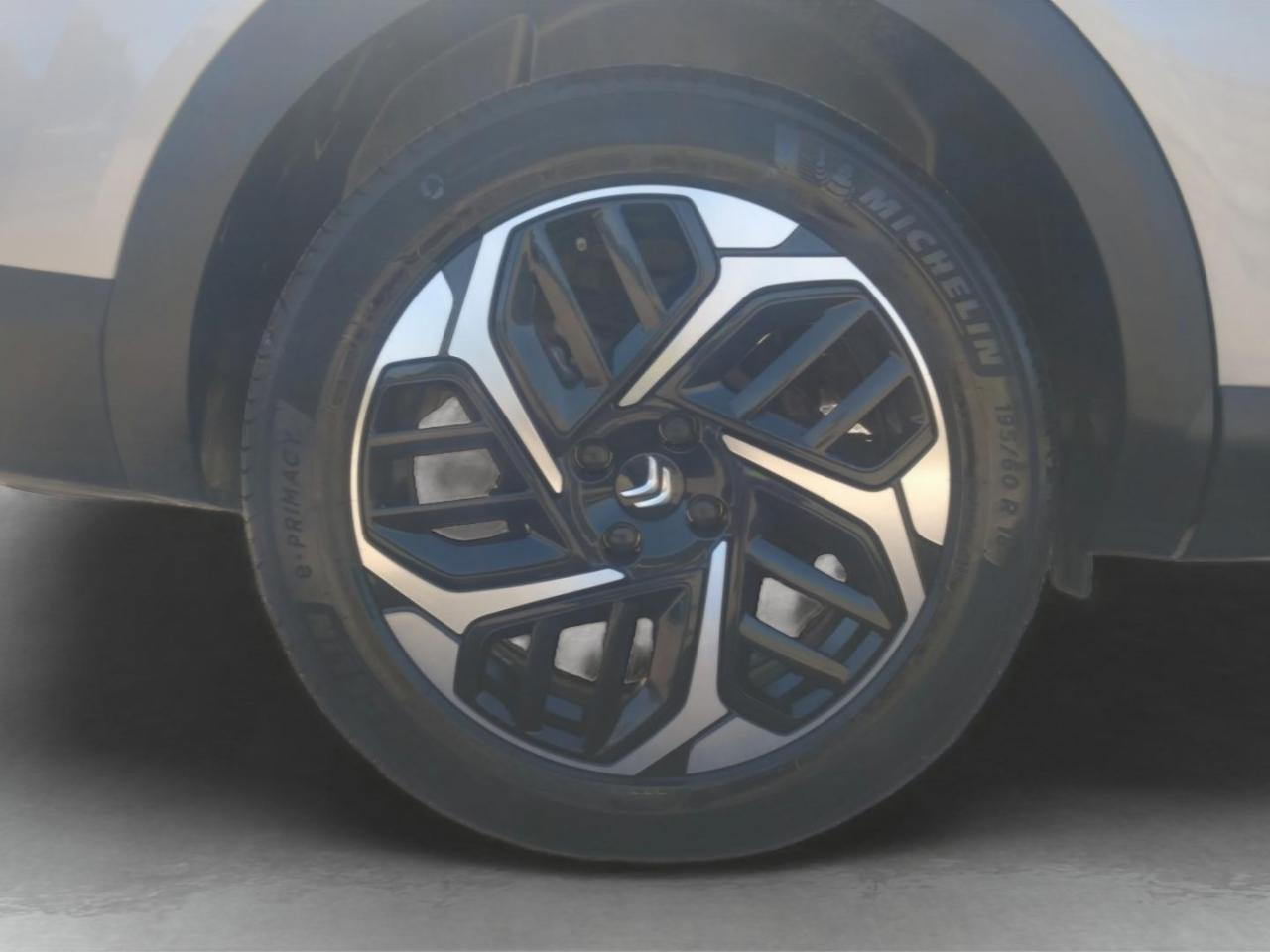 Citroën C4 X puretech 130ch s&s shine eat8 — photo 27