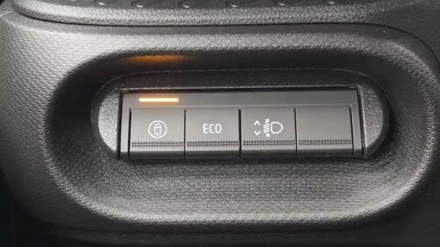 Renault Twingo e-tech electrique 80 ch autonomie urbaine — photo 23