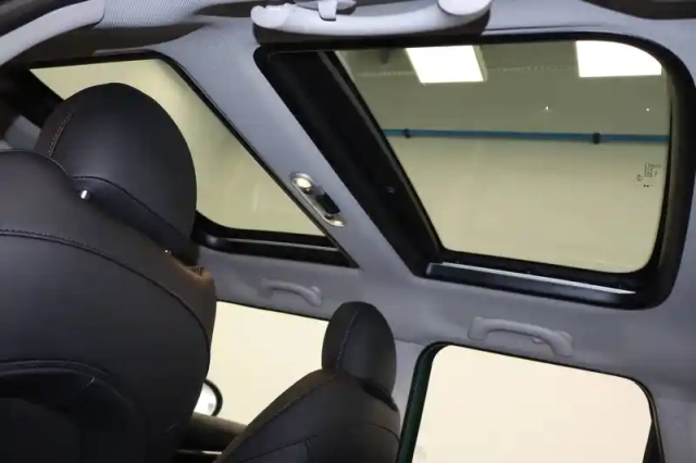 Mini Mini hatch 5 portes cooper 136 ch dkg7 — photo 26