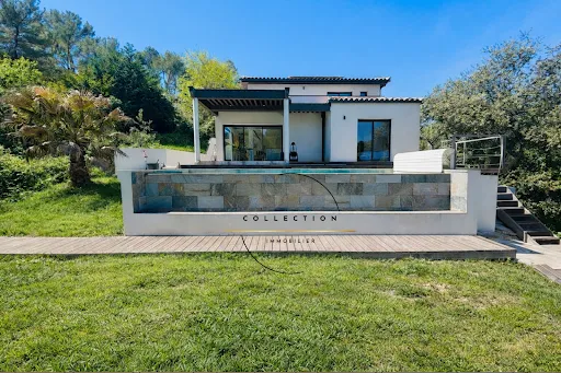 Villa 5 pièces 145 m²