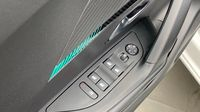 Peugeot 2008 1.2 PureTech 130ch S&S Allure Pack EAT8 — photo 19