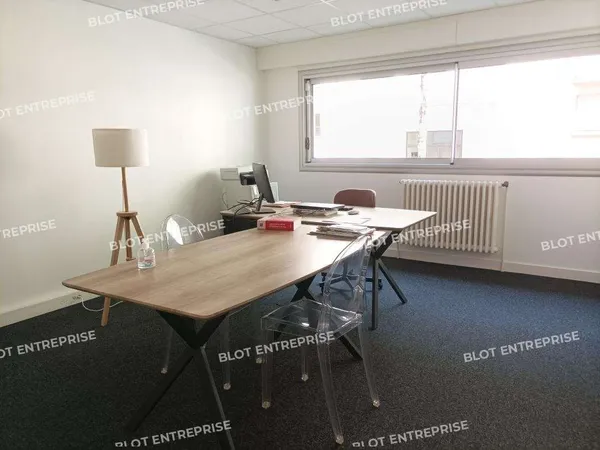 A LOUER - BUREAU 184 M² - HAUTS PAVES