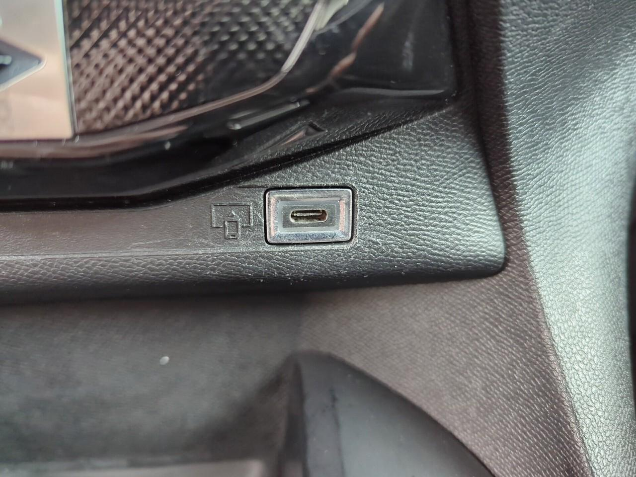 Ds Ds 3 bluehdi 130 eat8 rivoli — photo 22
