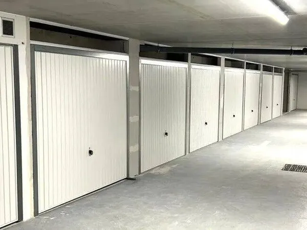 Parking 12 m²
