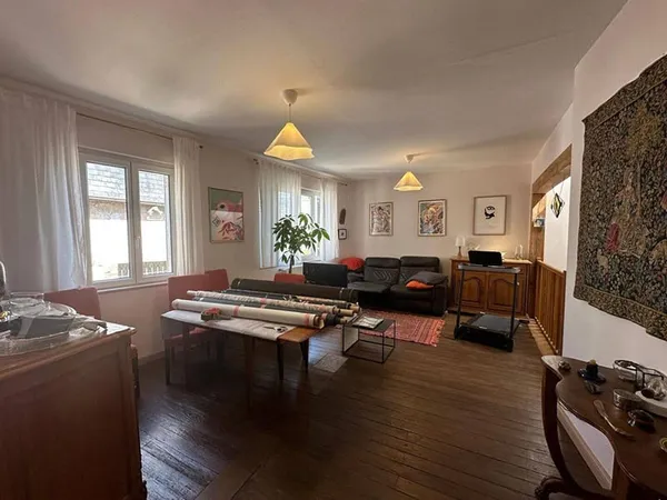 Appartement 7 pièces 180 m²