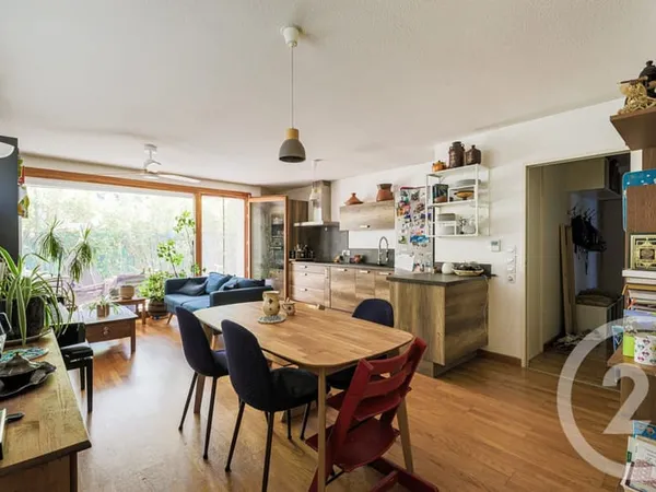 Appartement 4 pièces 81 m²