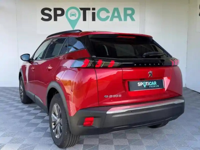 Peugeot 2008 e- 136ch style — photo 7
