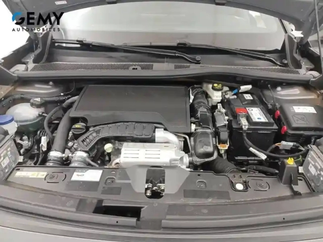 Peugeot 2008 puretech 130 s&amp;s eat8 — photo 18