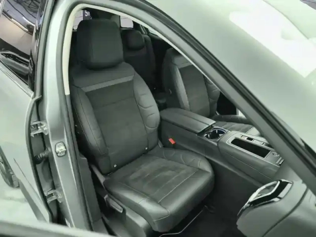 Citroën C5 Aircross hybride rechargeable 225 e-eat8 shine pack — photo 9