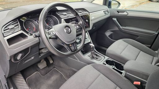 Volkswagen Touran 1.6 TDI 115 DSG7 - Confortline Business 7pl – 2018 – 195143 km – Diesel – Boîte Automatique — photo 31