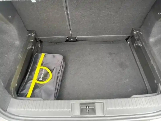 Renault Captur tce 160 edc - 21 — photo 26