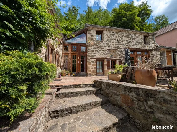 La Chouvignotte - Maison de caractère avec vue imprenable sur la Sioule