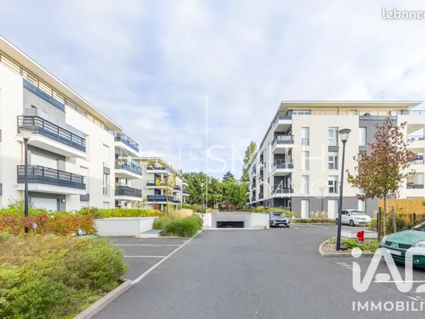 Parking/box 10 m² Saint-Leu-la-Forêt