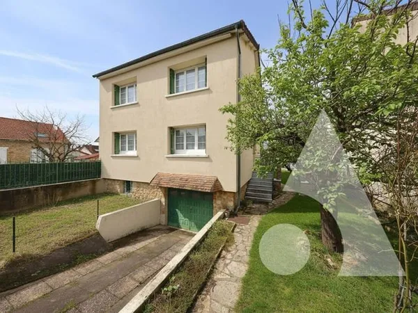 Maison 8 pièces 132 m²