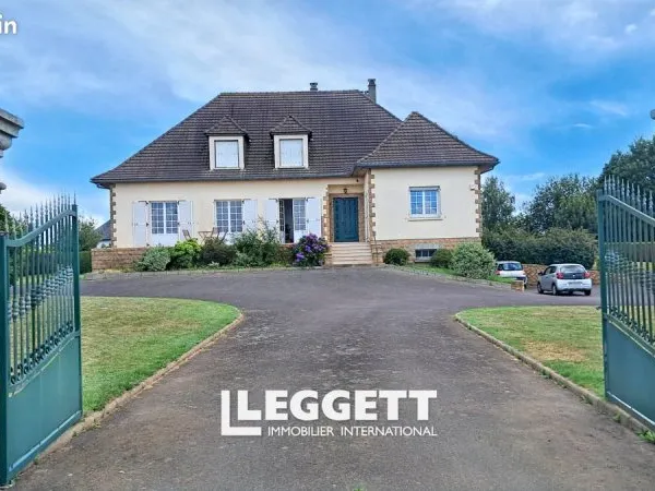 Maison 9 pièces 208 m²