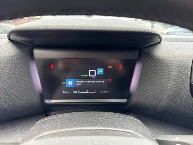 Citroën C4 e- 136 ch automatique — photo 10
