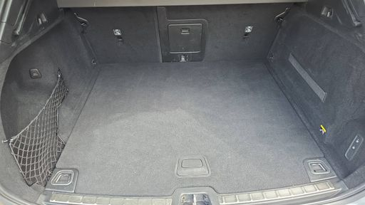 Volvo XC60 2.0 D4 190 Geartronic8 - R-Design – 2018 – 152000 km – Diesel – Boîte Automatique — photo 41