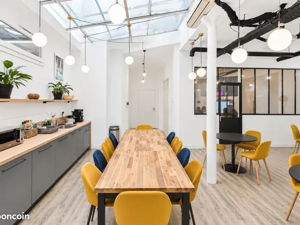 Bureaux 186 m²